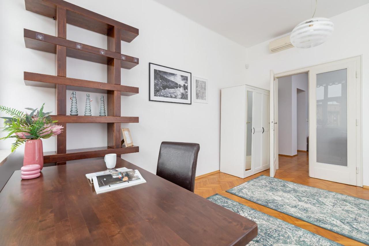 Slowacki Avenue Family Apartments Cracow By Noclegi Renters Krasków Exterior foto