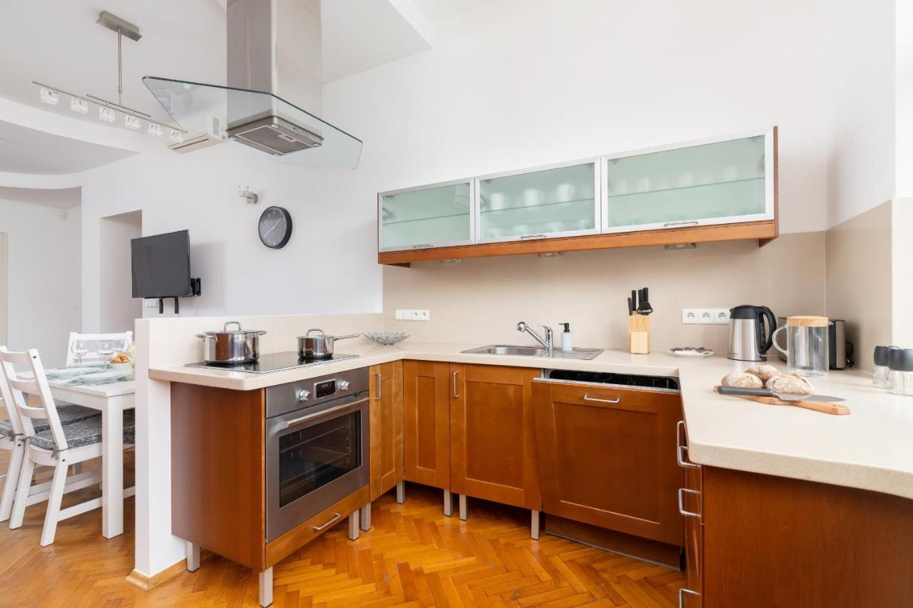 Slowacki Avenue Family Apartments Cracow By Noclegi Renters Krasków Exterior foto